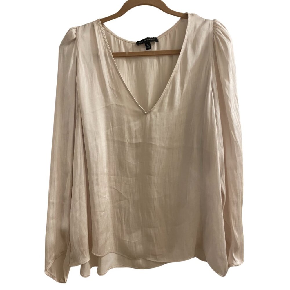 Soft Satin Puff Sleeve Top Off White / Cream Banana Republic XL
